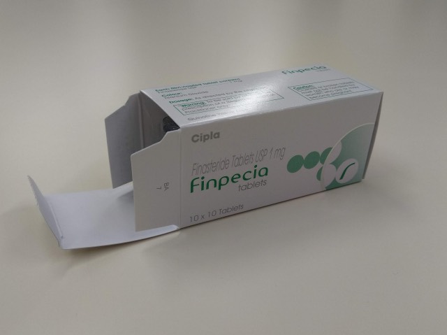 finpecia-box-open